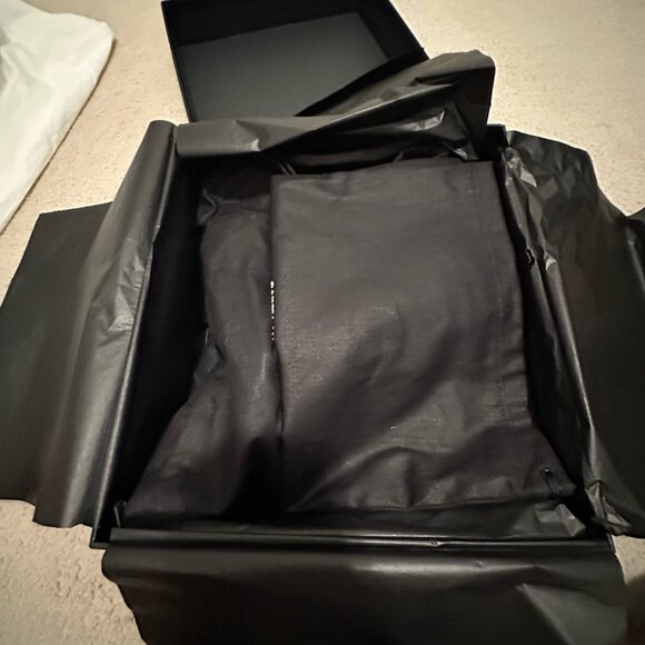 Saint Laurent “Nadja 105” Crepe Satin Sandals in Nero (Black), size 39. - Picture 6 of 9